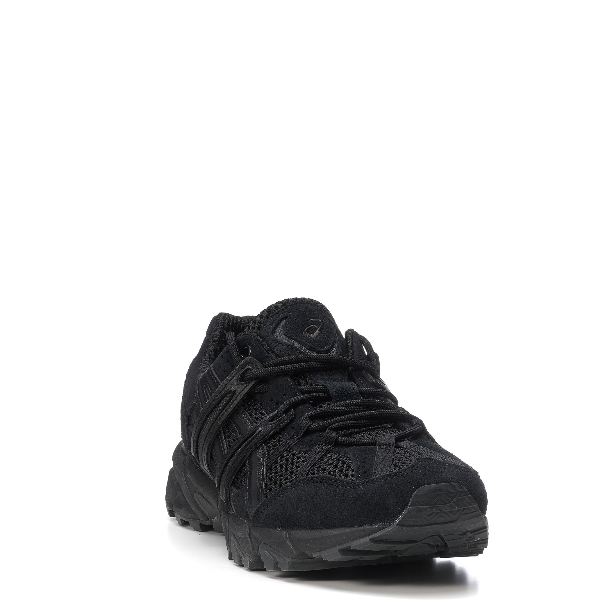 Sneaker total black