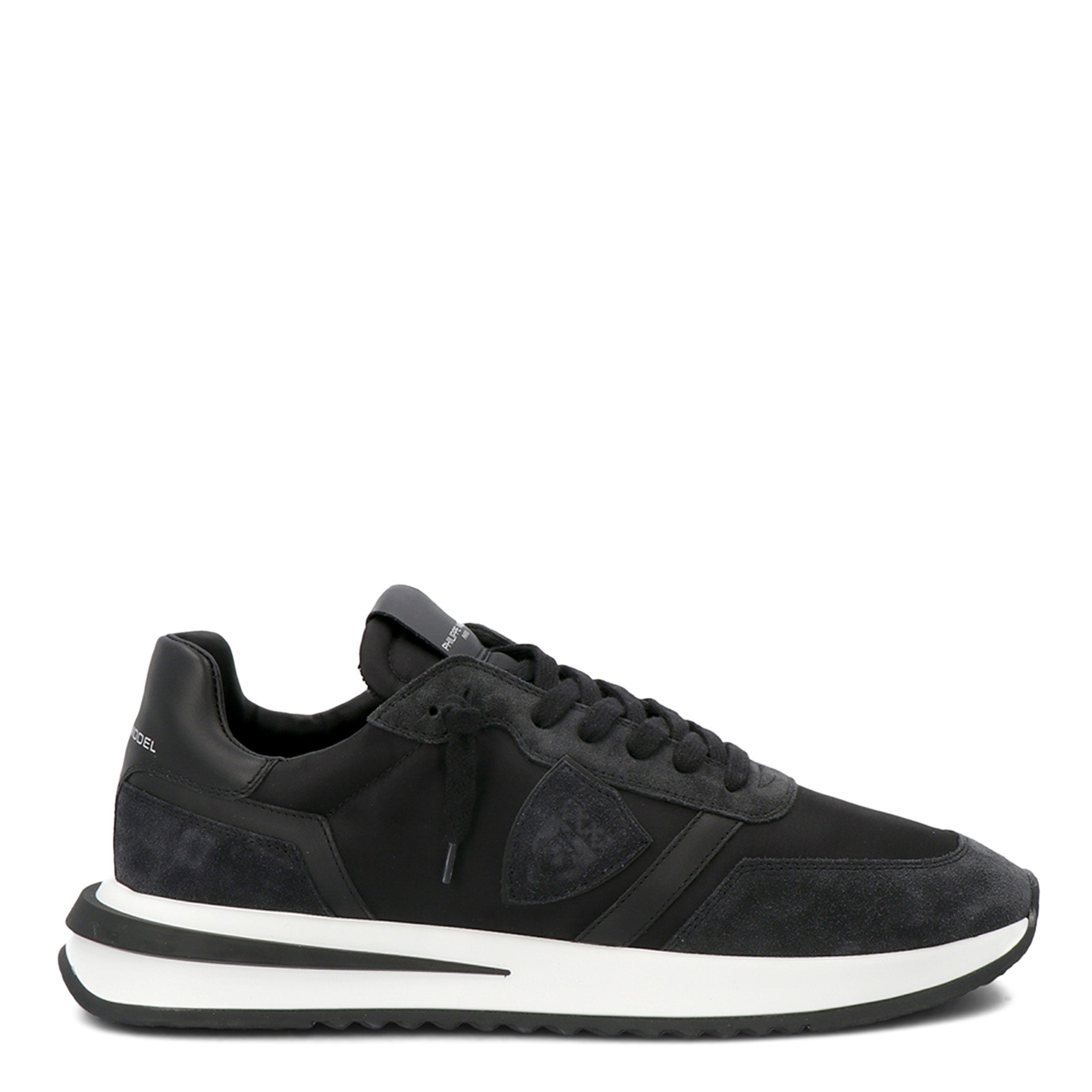 Sneakers nera con in suede
