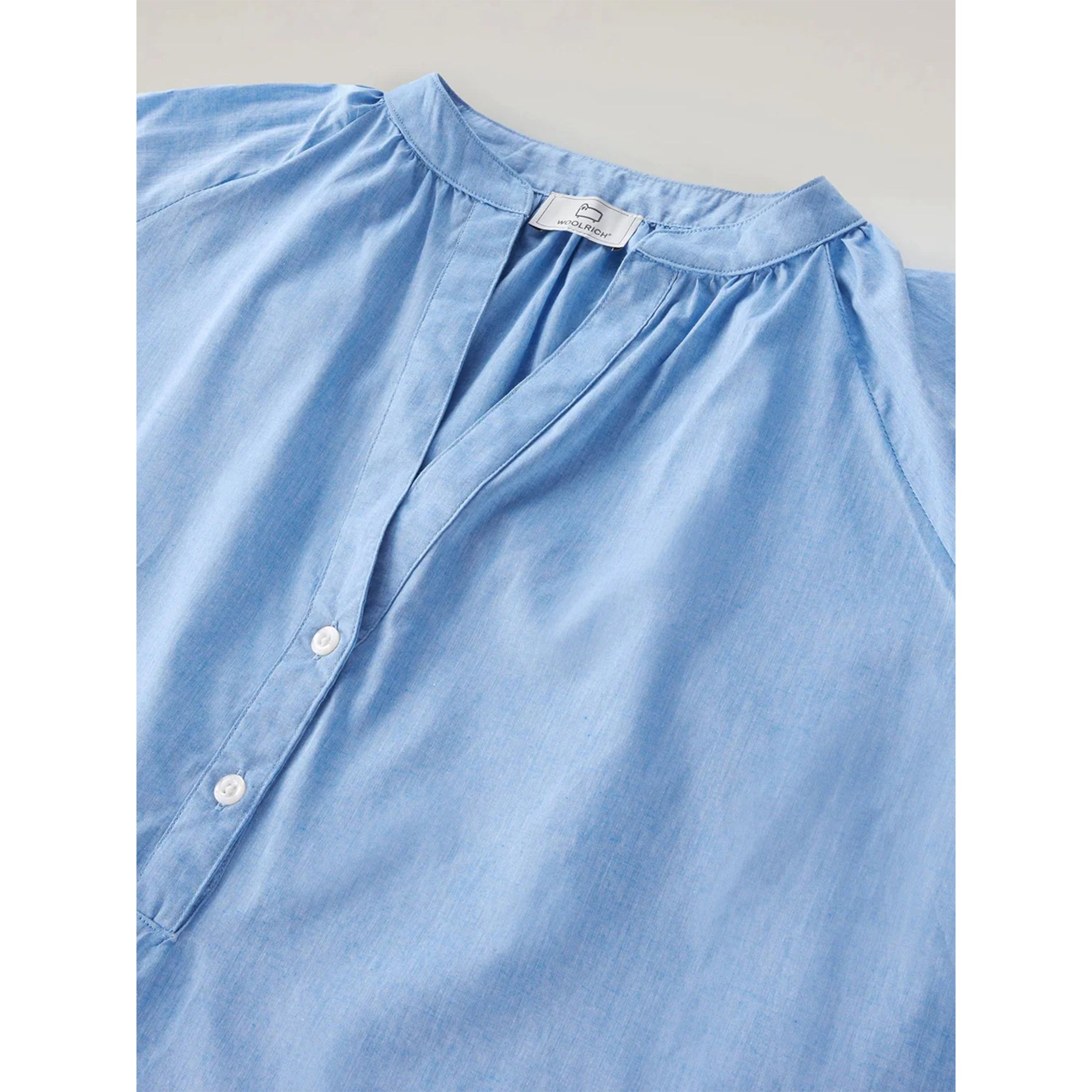 Blusa Woolrich in chambray