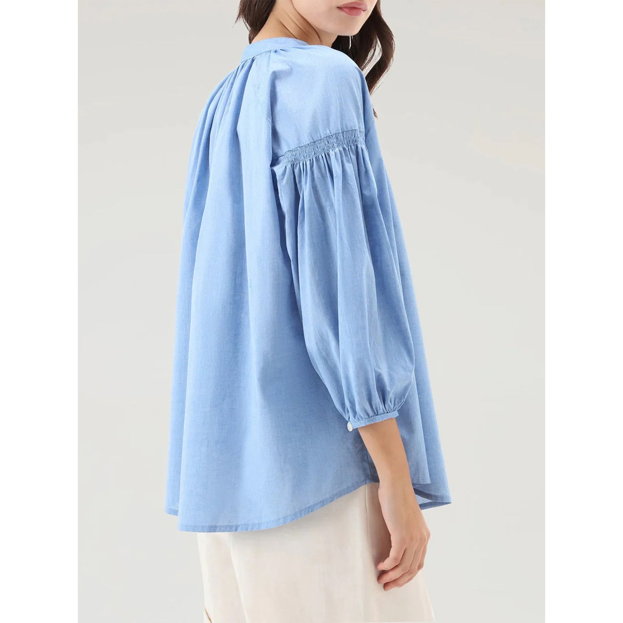 Blusa Woolrich in chambray